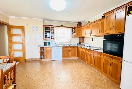 Resale - Apartment / flat - Torrevieja - Centro