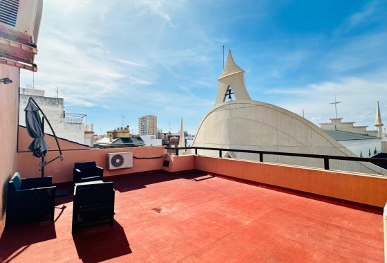 Resale - Apartment / flat - Torrevieja - Centro