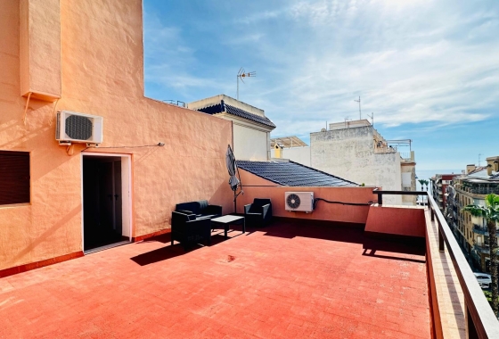 Resale - Apartment / flat - Torrevieja - Centro