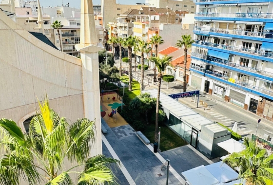 Resale - Apartment / flat - Torrevieja - Centro