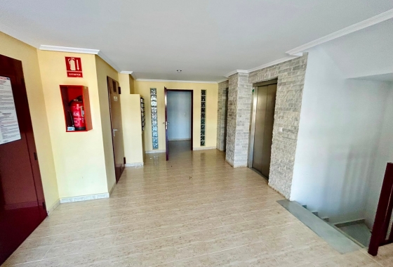 Resale - Apartment / flat - La Mata - Costa Blanca
