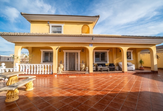 Resale - Villa - Torrevieja - Costa Blanca