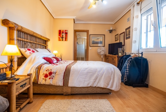 Resale - Villa - Torrevieja - Costa Blanca