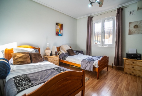 Resale - Villa - Torrevieja - Costa Blanca