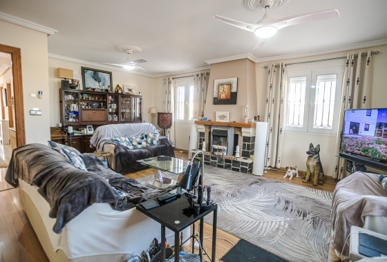Resale - Villa - Torrevieja - Costa Blanca