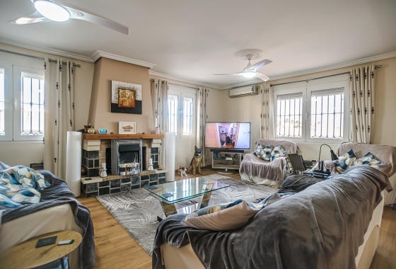 Resale - Villa - Torrevieja - Costa Blanca