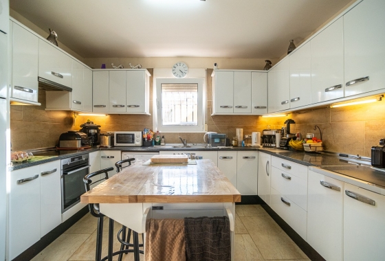 Resale - Villa - Torrevieja - Costa Blanca