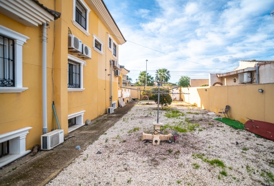 Resale - Villa - Torrevieja - Costa Blanca