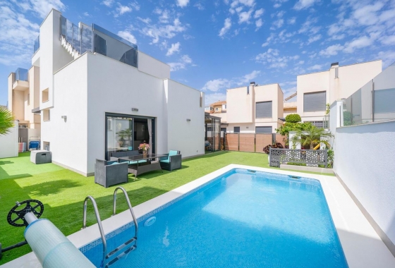 Resale - Villa - Torrevieja - Costa Blanca