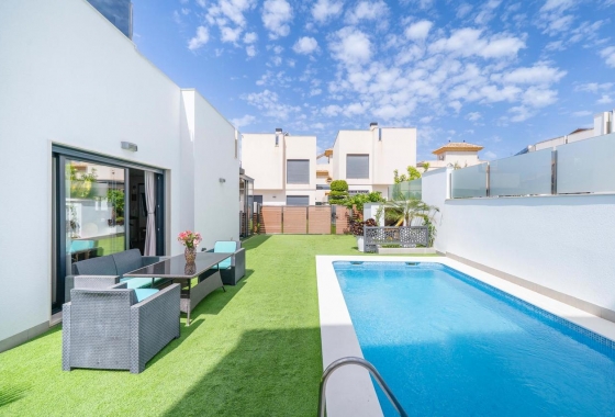 Resale - Villa - Torrevieja - Costa Blanca