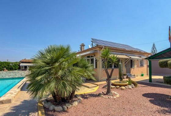Resale - Villa - Catral - Costa Blanca