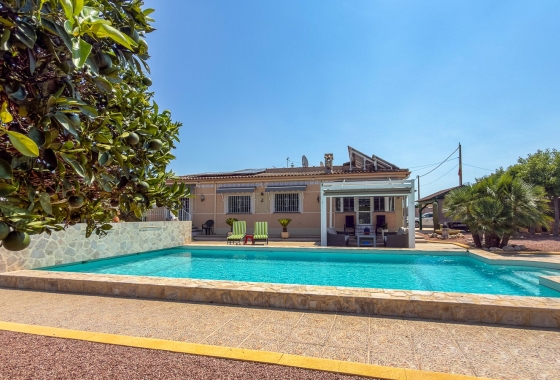 Resale - Villa - Catral - Costa Blanca