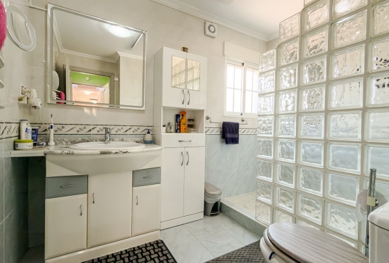 Resale - Villa - Catral - Costa Blanca
