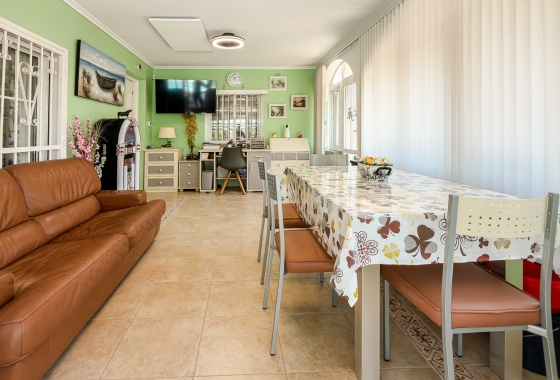 Resale - Villa - Catral - Costa Blanca