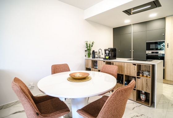 Resale - Apartment / flat - Torrevieja - Costa Blanca
