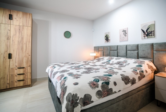 Resale - Apartment / flat - Torrevieja - Costa Blanca