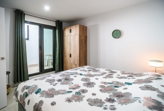 Resale - Apartment / flat - Torrevieja - Costa Blanca