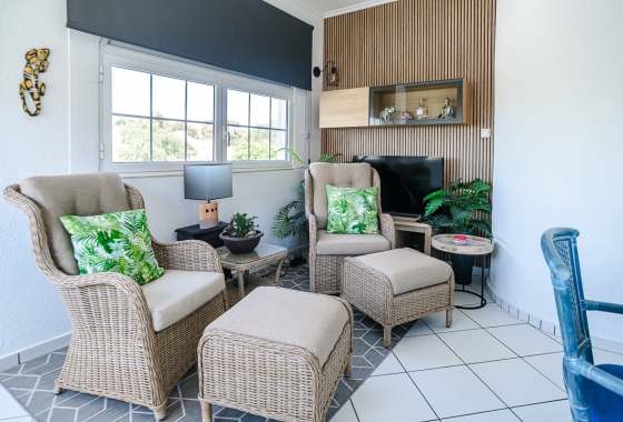 Resale - Villa - La Marina - Costa Blanca