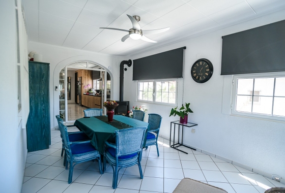 Resale - Villa - La Marina - Costa Blanca