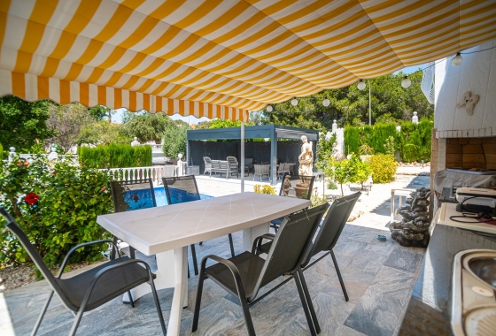 Resale - Villa - La Marina - Costa Blanca