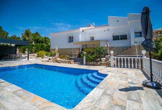 Resale - Villa - La Marina - Costa Blanca