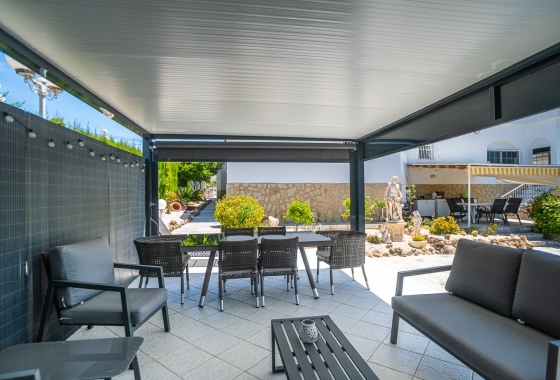 Resale - Villa - La Marina - Costa Blanca