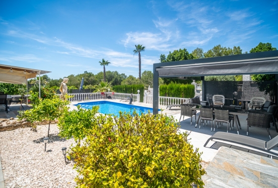 Resale - Villa - La Marina - Costa Blanca