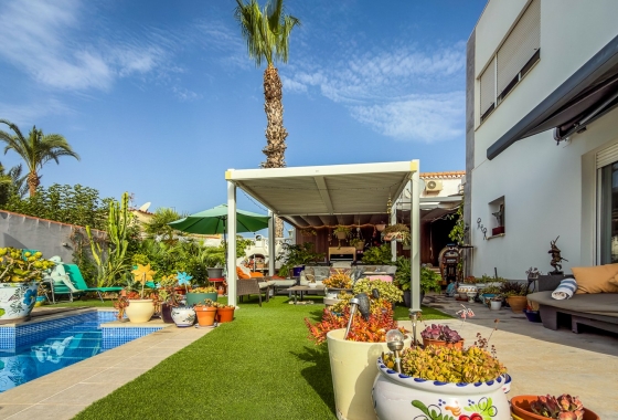 Resale - Villa - Torrevieja - Costa Blanca