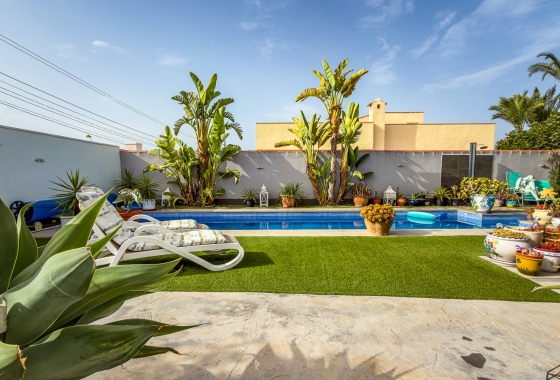 Resale - Villa - Torrevieja - Costa Blanca