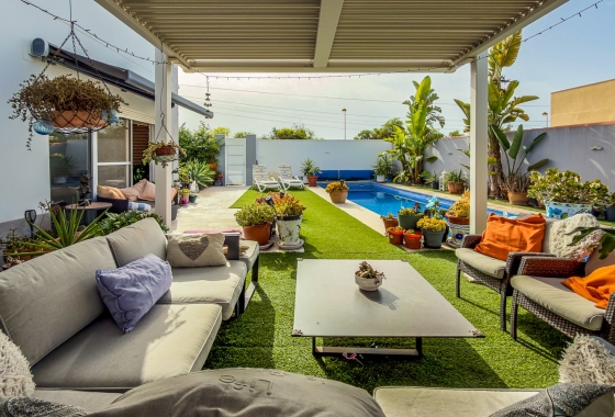 Resale - Villa - Torrevieja - Costa Blanca