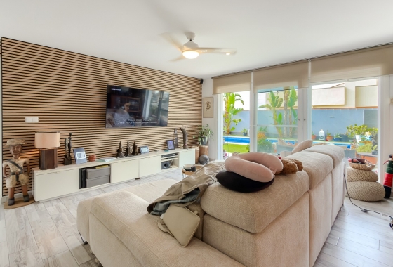 Resale - Villa - Torrevieja - Costa Blanca