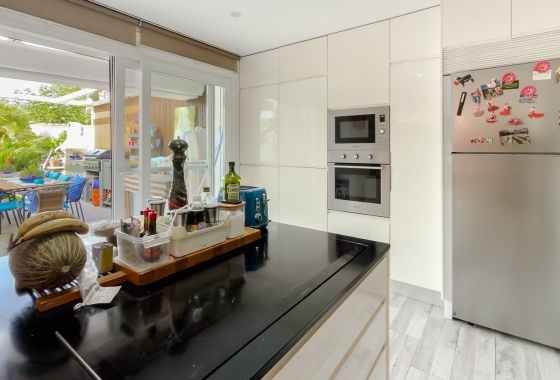 Resale - Villa - Torrevieja - Costa Blanca