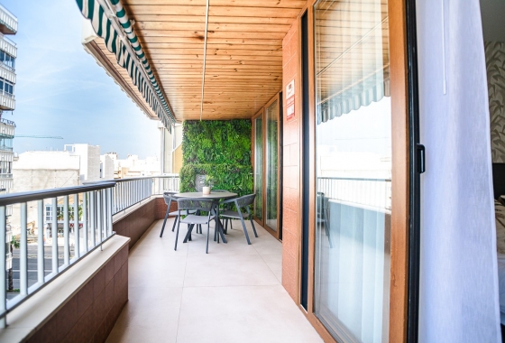 Resale - Apartment / flat - Torrevieja - Costa Blanca