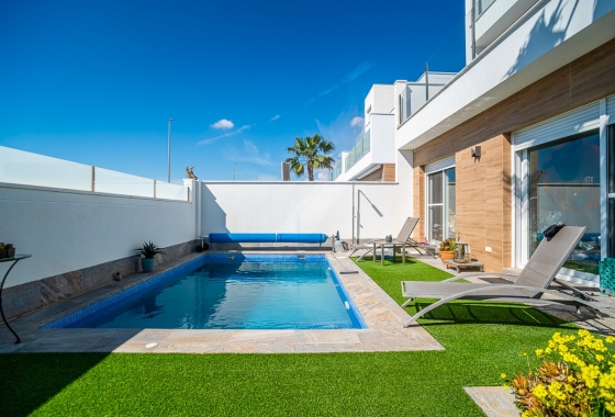 Resale - Villa - Pilar de la Horadada - Costa Blanca