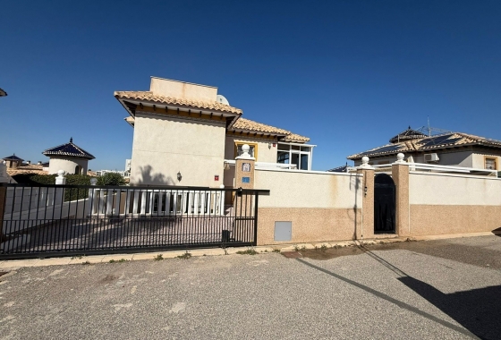 Wiederverkauf - Villa - Orihuela Costa - Costa Blanca
