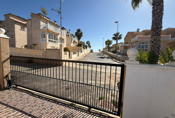 Wiederverkauf - Villa - Orihuela Costa - Costa Blanca