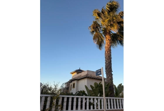 Wiederverkauf - Villa - Orihuela Costa - Costa Blanca