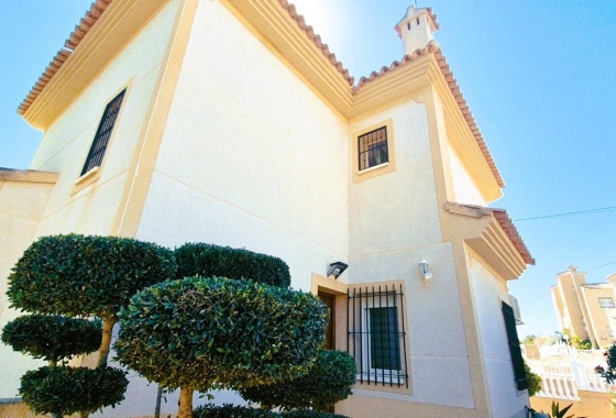 Wiederverkauf - Villa - Orihuela Costa - Costa Blanca