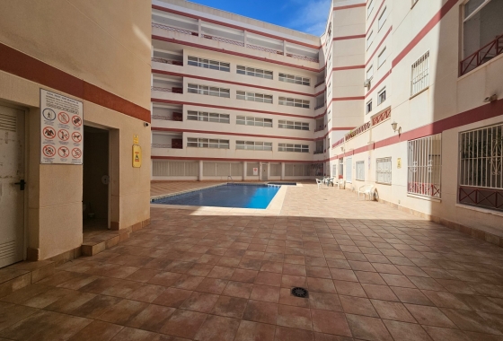 Reventa - Apartamento / piso - Torrevieja - El Acequión - Los Náufragos