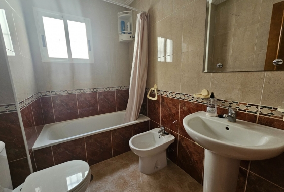 Reventa - Apartamento / piso - Torrevieja - El Acequión - Los Náufragos