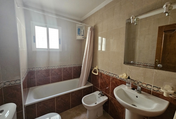 Reventa - Apartamento / piso - Torrevieja - El Acequión - Los Náufragos