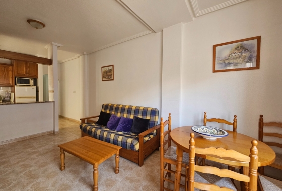 Reventa - Apartamento / piso - Torrevieja - El Acequión - Los Náufragos