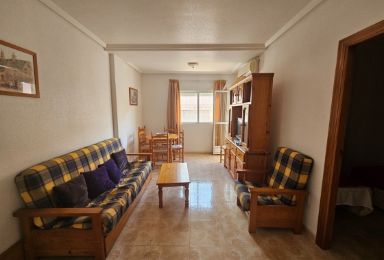 Reventa - Apartamento / piso - Torrevieja - El Acequión - Los Náufragos