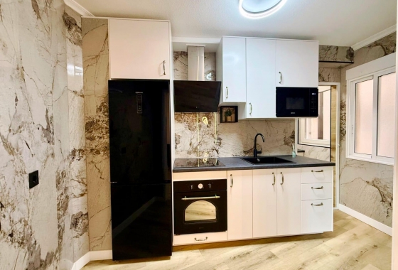 Reventa - Apartamento / piso - Torrevieja - Playa del Cura