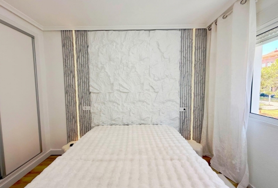 Reventa - Apartamento / piso - Torrevieja - Playa del Cura