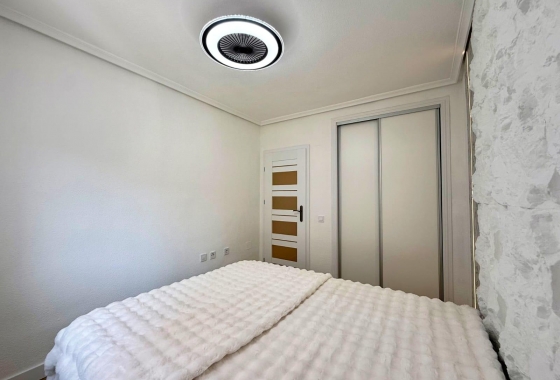 Reventa - Apartamento / piso - Torrevieja - Playa del Cura