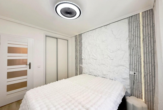 Reventa - Apartamento / piso - Torrevieja - Playa del Cura