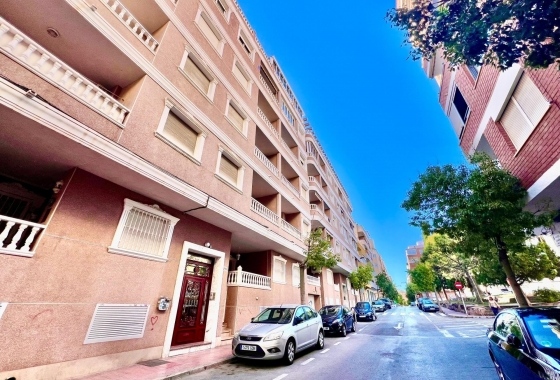 Reventa - Apartamento / piso - Torrevieja - Playa del Cura