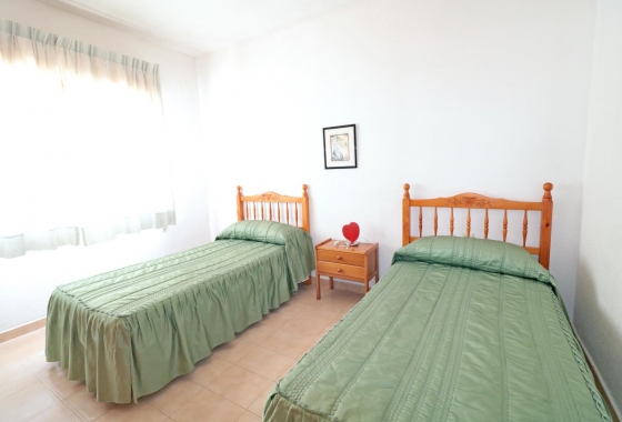 Herverkoop - Bungalow - Torrevieja - El Acequión - Los Náufragos
