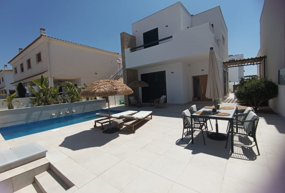 Herverkoop - Villa - Daya Nueva - Costa Blanca